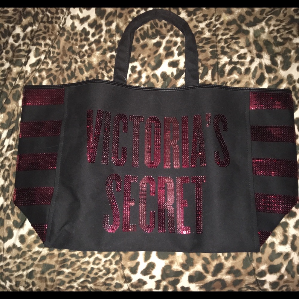 VS tote